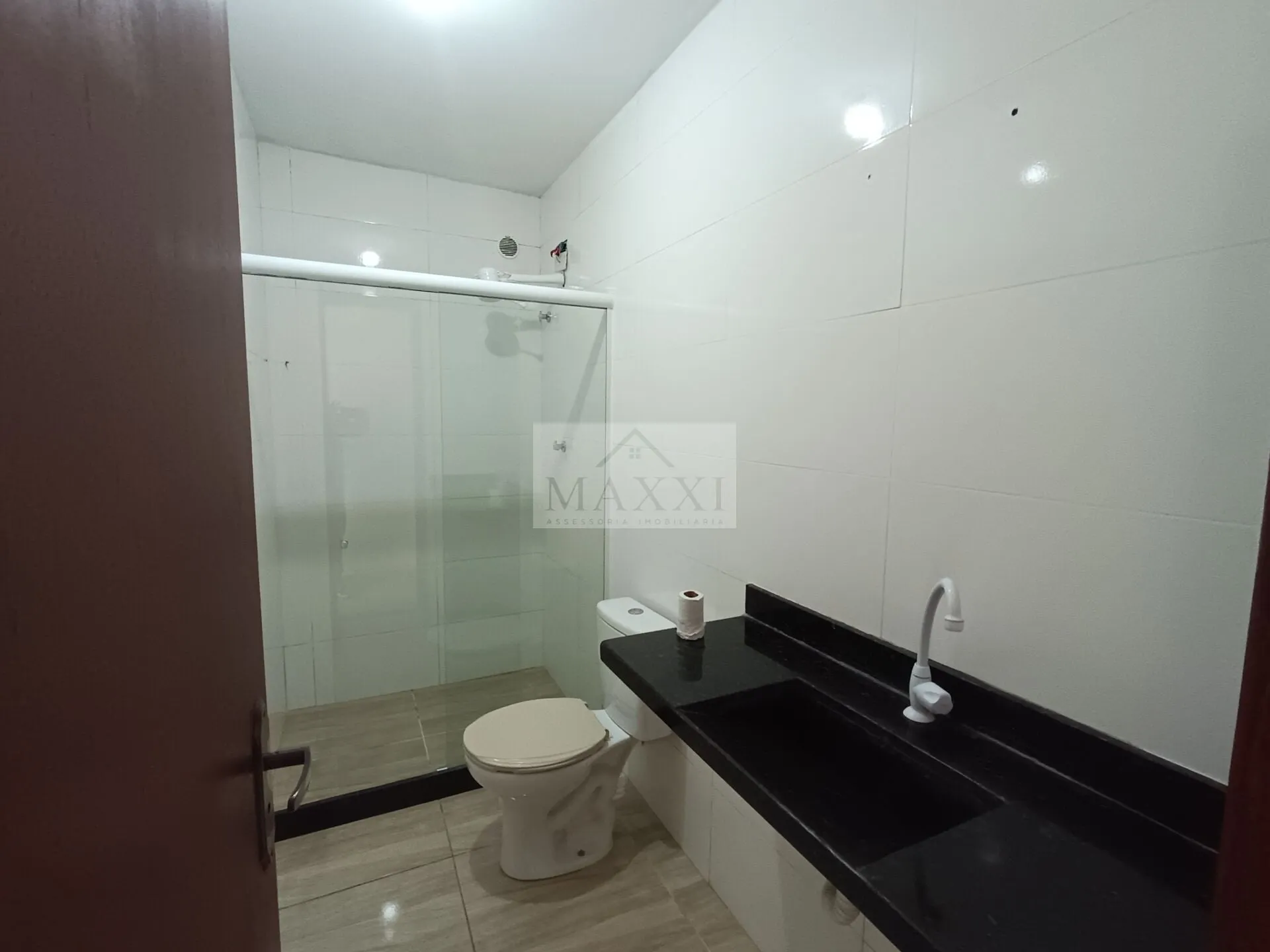 Imagem Casa Totalmente Reformada de 2 Quartos com Suíte e Quintal em Pedra de Guaratiba