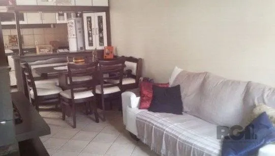 Imagem Casa em condomínio no Partenon de 3 dormitórios e vaga