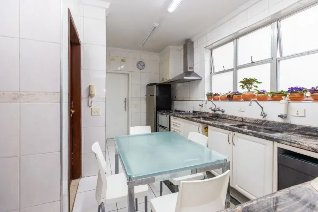 Imagem Apartamento a venda de 175m² com 3 dormitórios, 1 vaga no Jardim Paulista.