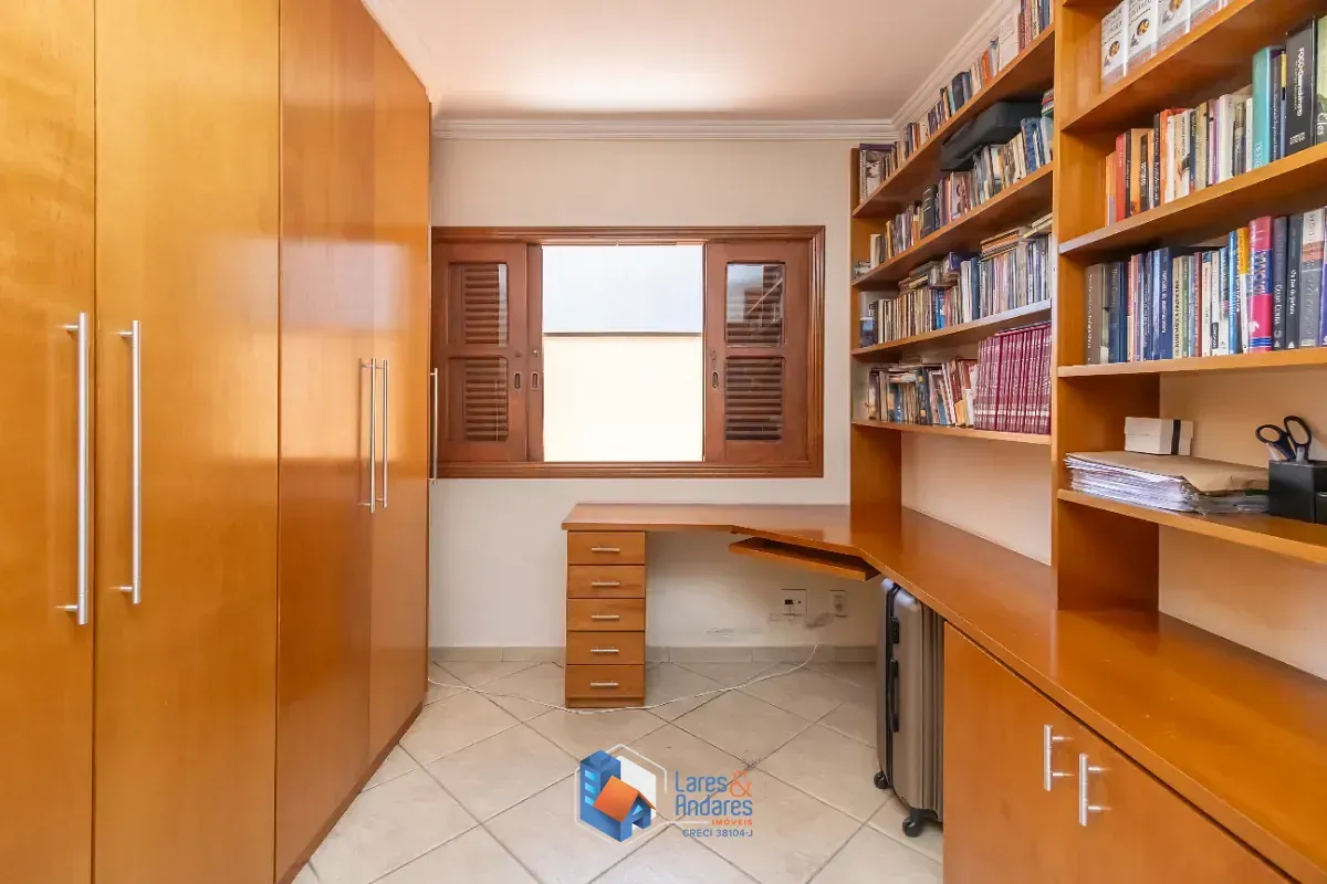 Imagem Casa para venda em Jardim São José (Zona Norte) com 4 quartos, sendo 2 suítes, 202m²