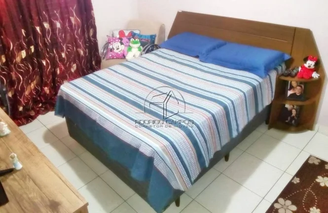 Imagem Casa Geminada à Venda em Tude Bastos, Praia Grande - 2 Quartos e Churrasqueira