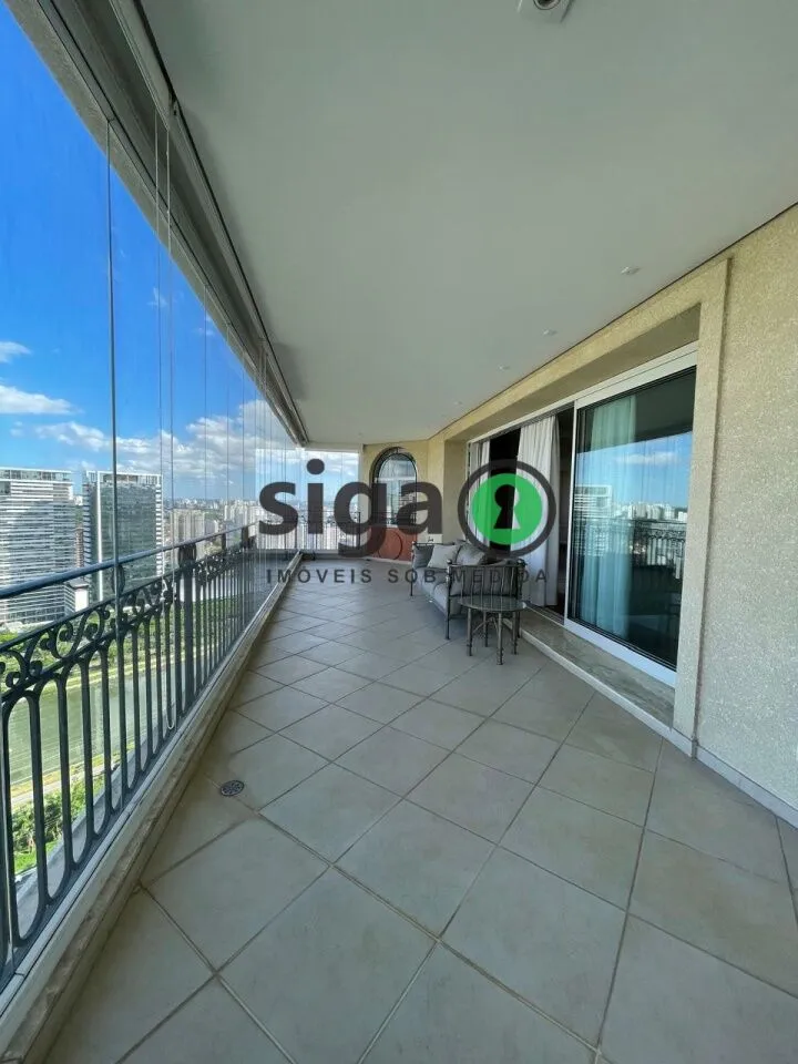 Imagem Apto no Panamby com 430m²,Venda ou Locação, 4 suites, 6 vagas, escritório, Semi Mobiliado