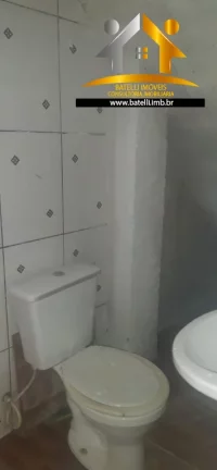 Imagem Casa com 03 cômodos para alugar em Carapicuíba