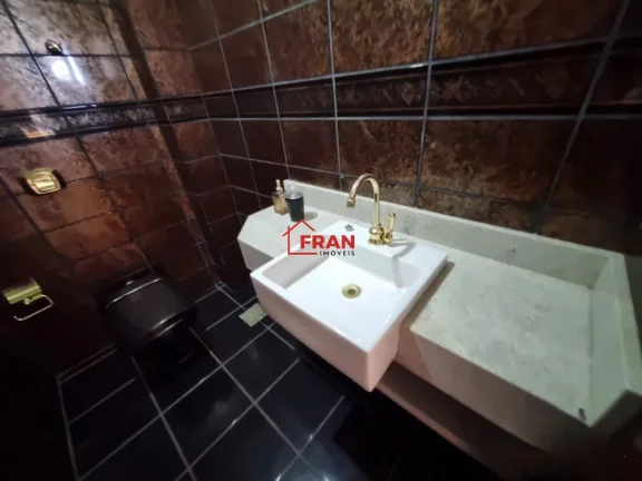 Imagem Belíssima Casa Alto Padrão em Condomínio fechado no Córrego