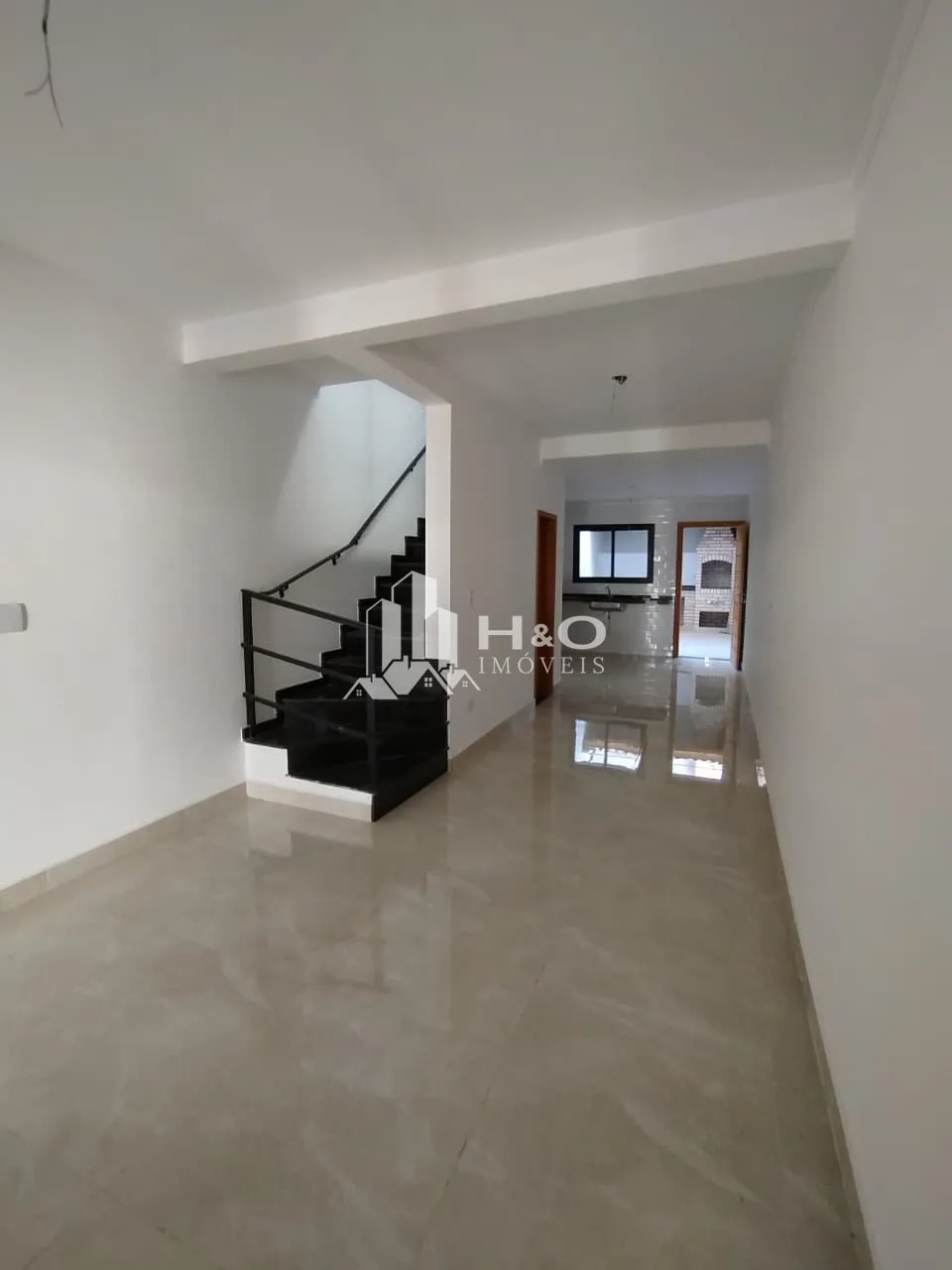 Imagem SOBRADO NOVO À VENDA - JARDIM TRÊS MARIAS/ PATRIARCA
