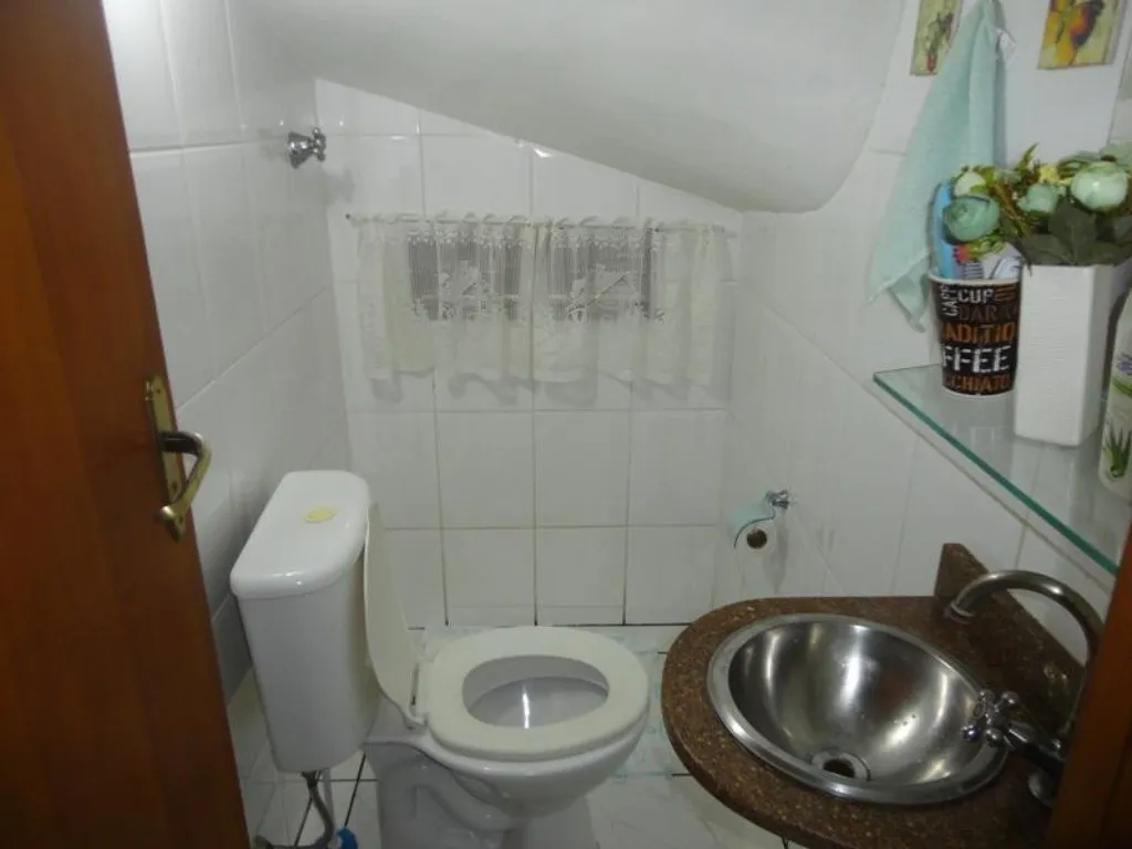 Imagem Sobrado para locação em São Bernardo do Campo-SP, bairro Demarchi: 3 quartos, 1 suíte, 3 banheiros, 4 vagas, 236m².