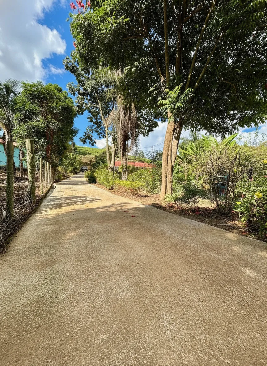 Imagem Sítio 4,17 ha à venda em Santana de Caldas, Caldas