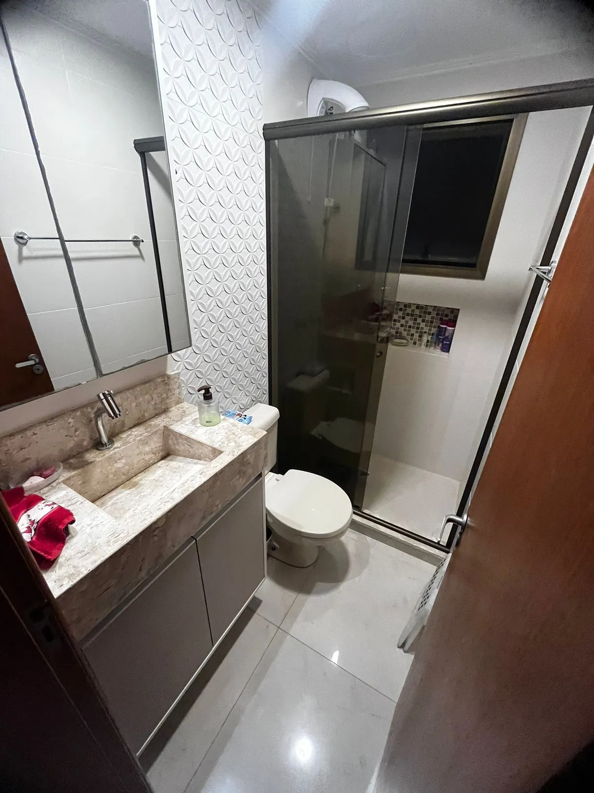 Imagem Apartamento mobiliado 2 dormitórios com suíte e 2 vagas em Petrópolis Poa