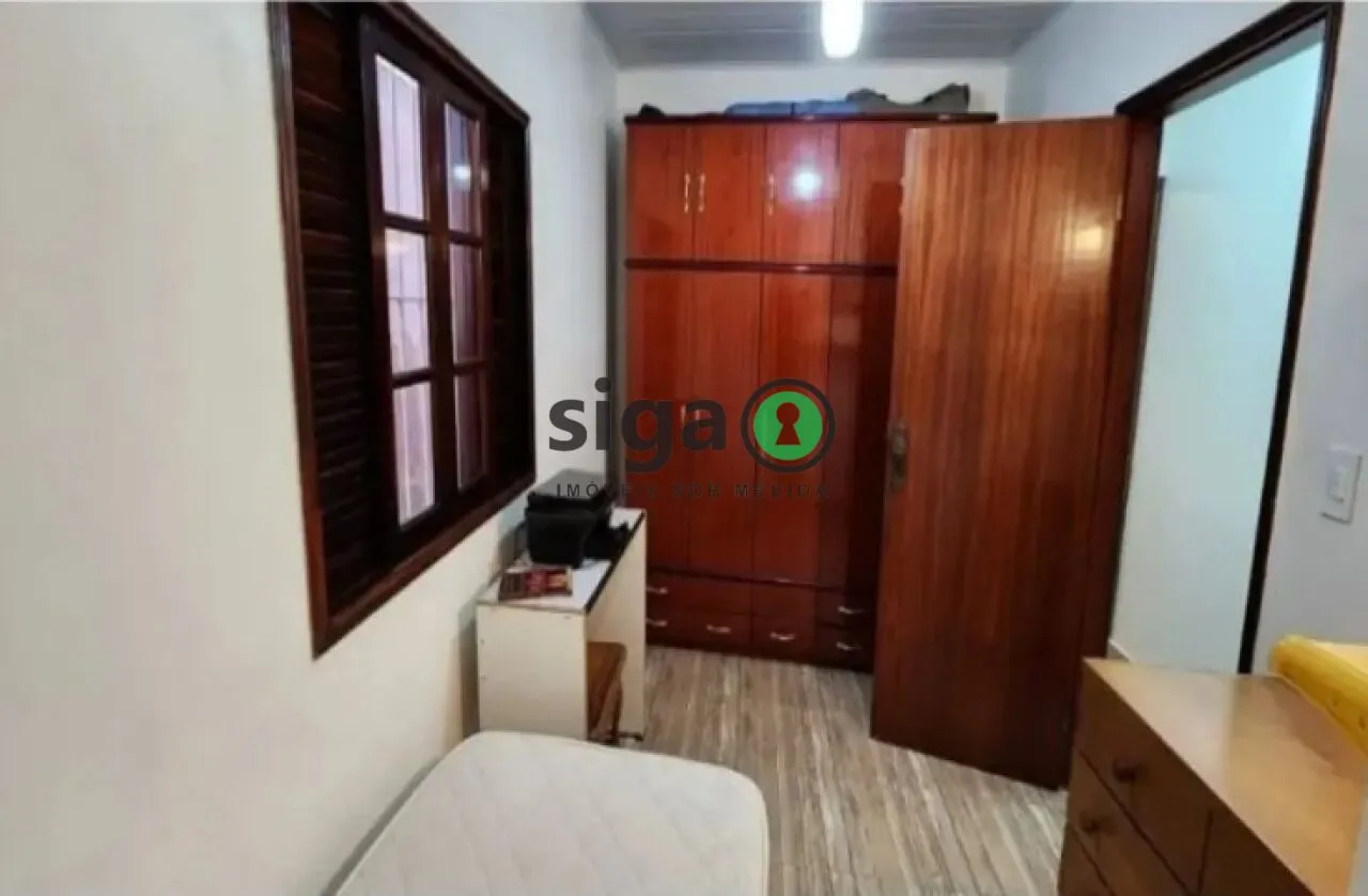 Imagem Casa com Quintal Amplo e Espaço Comercial para Morar e Empreender.