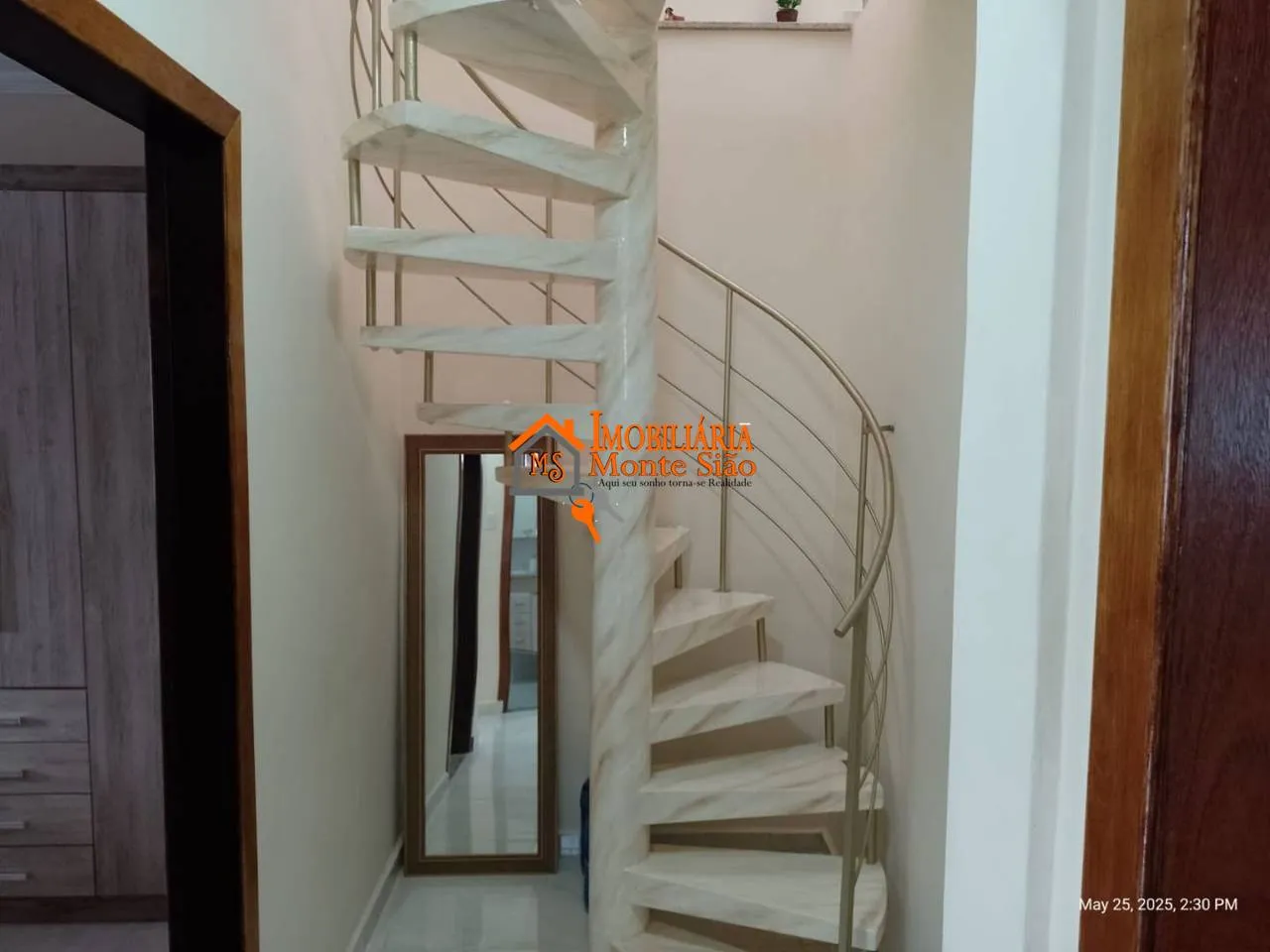Imagem Sobrado com 3 dormitórios à venda, 164 m² por R$ 760.000,00 - Vila Rosália - Guarulhos/SP