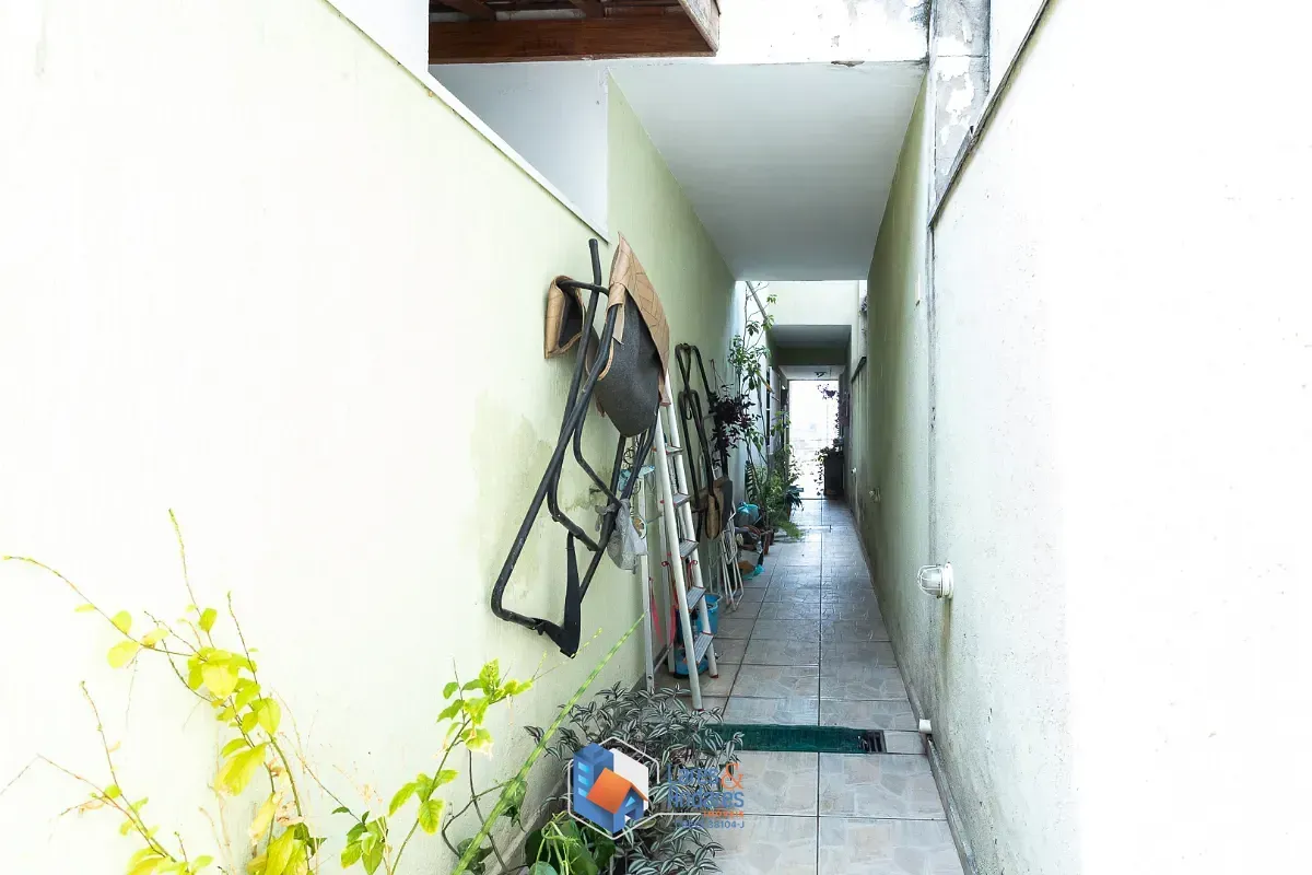Imagem Casa para venda em Vila Anglo Brasileira com 4 quartos, sendo 2 suítes, 210m²