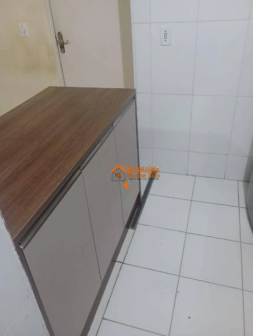 Imagem Apartamento com 2 dormitórios à venda, 47 m² por R$ 260.000,00 - Água Chata - Guarulhos/SP