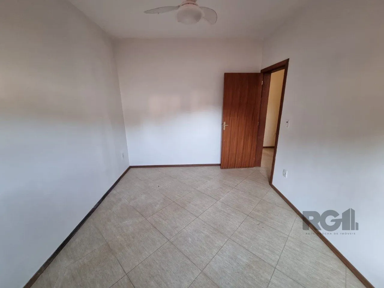 Imagem Linda Casa Bairro Ipanema 02 Dormitórios Suíte