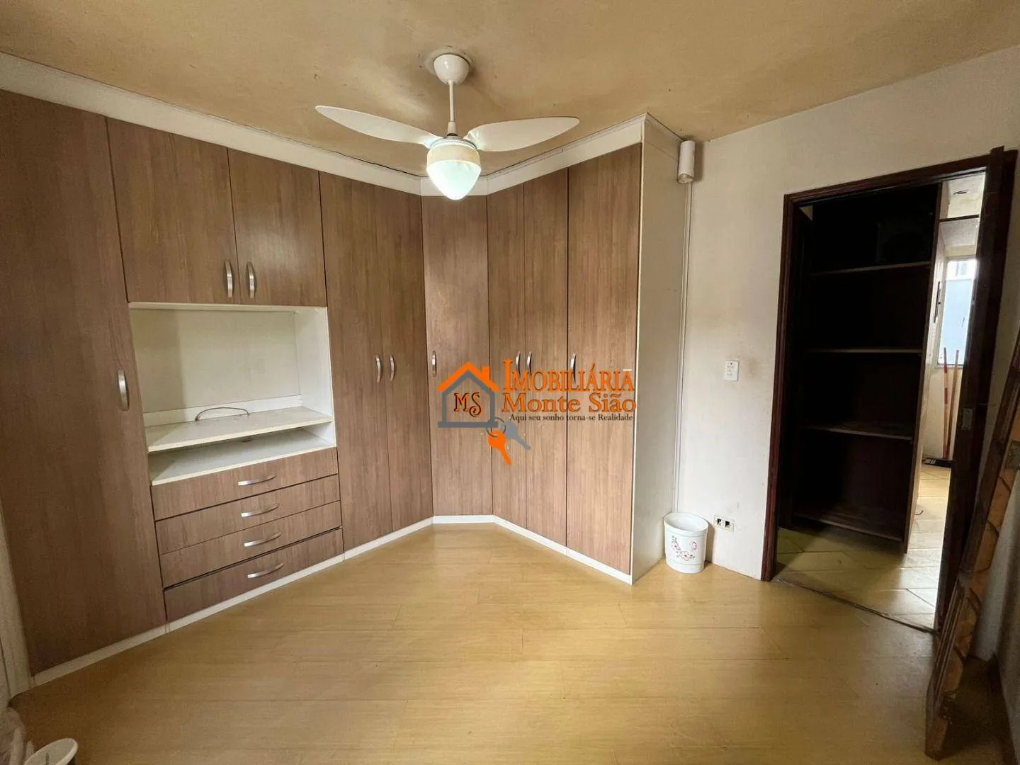 Imagem Apartamento com 2 dormitórios à venda, 48 m² por R$ 224.000,00 - Jardim Adriana - Guarulhos/SP