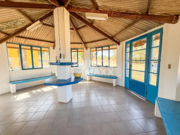 Imagem Chácara à Venda em Valparaíso de Goiás, 23.000m², 4 Quartos