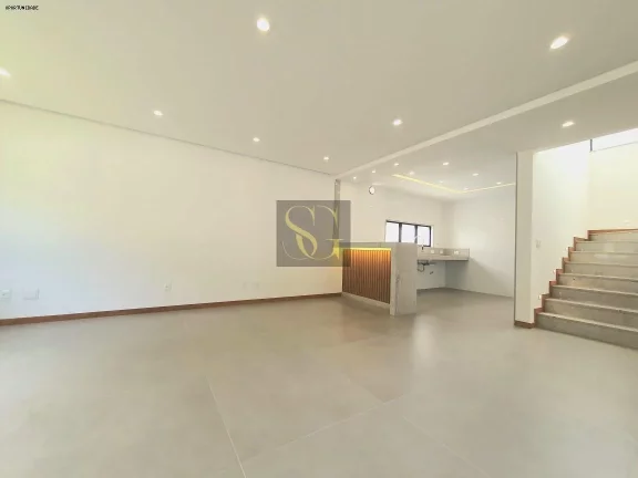 Imagem Casa para Venda em Teresópolis, Carlos Guinle, 3 dormitórios, 1 suíte, 3 banheiros, 2 vagas