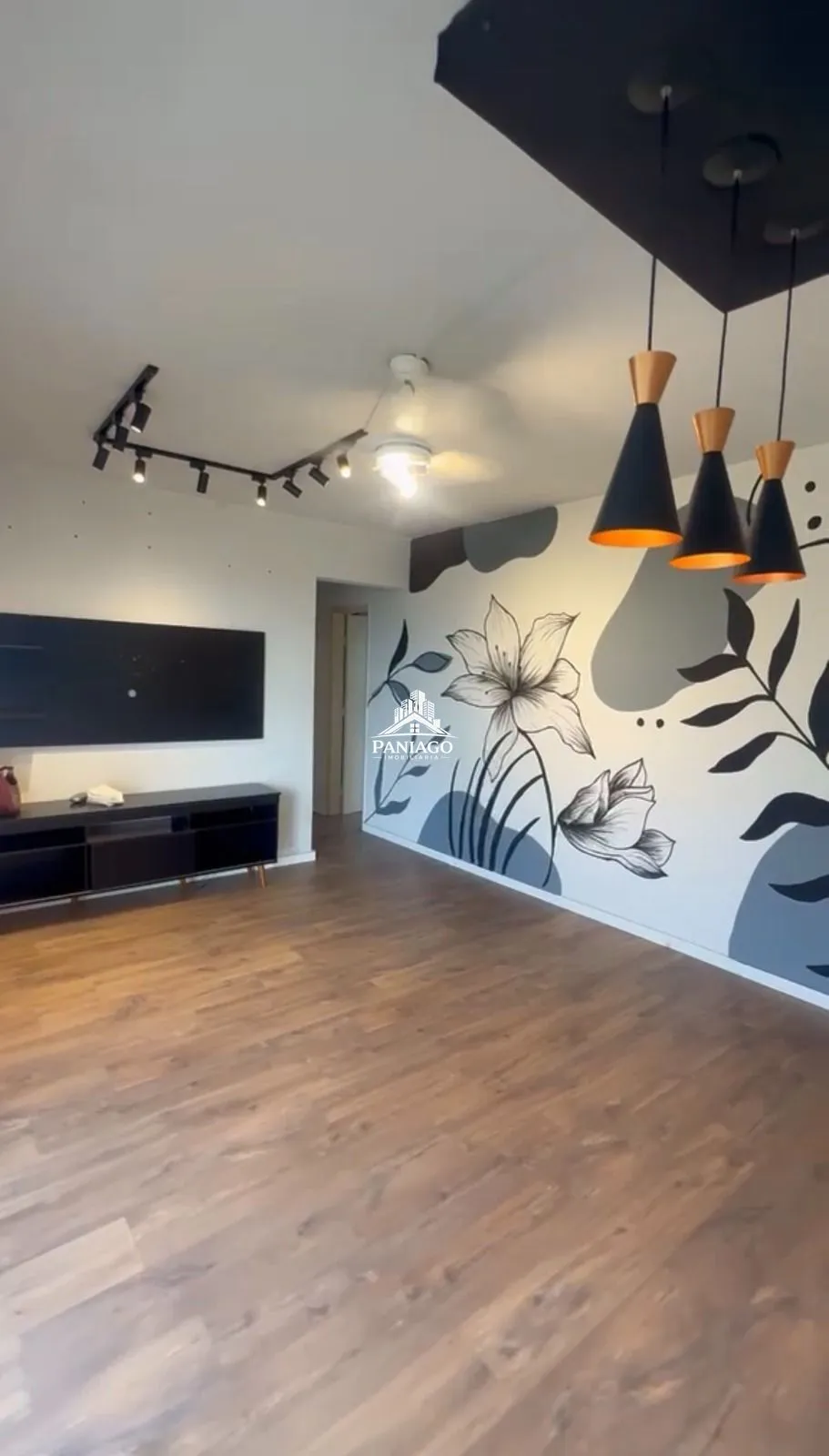 Imagem Apartamento Reformado para Locação com 2 Quartos, Suíte, Escritório