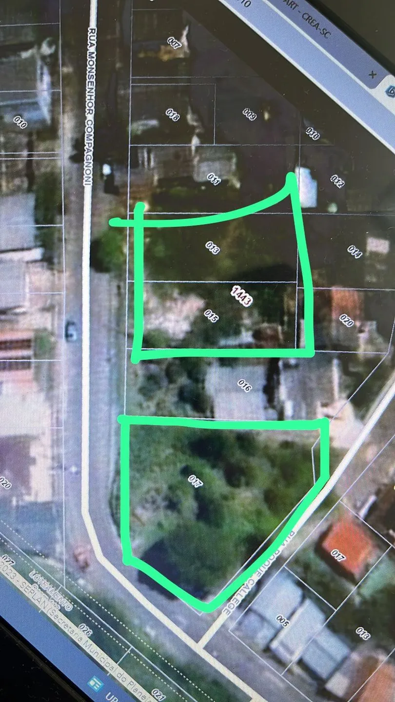 Imagem Terreno à venda em Caxias do Sul, Universitário, 720m2