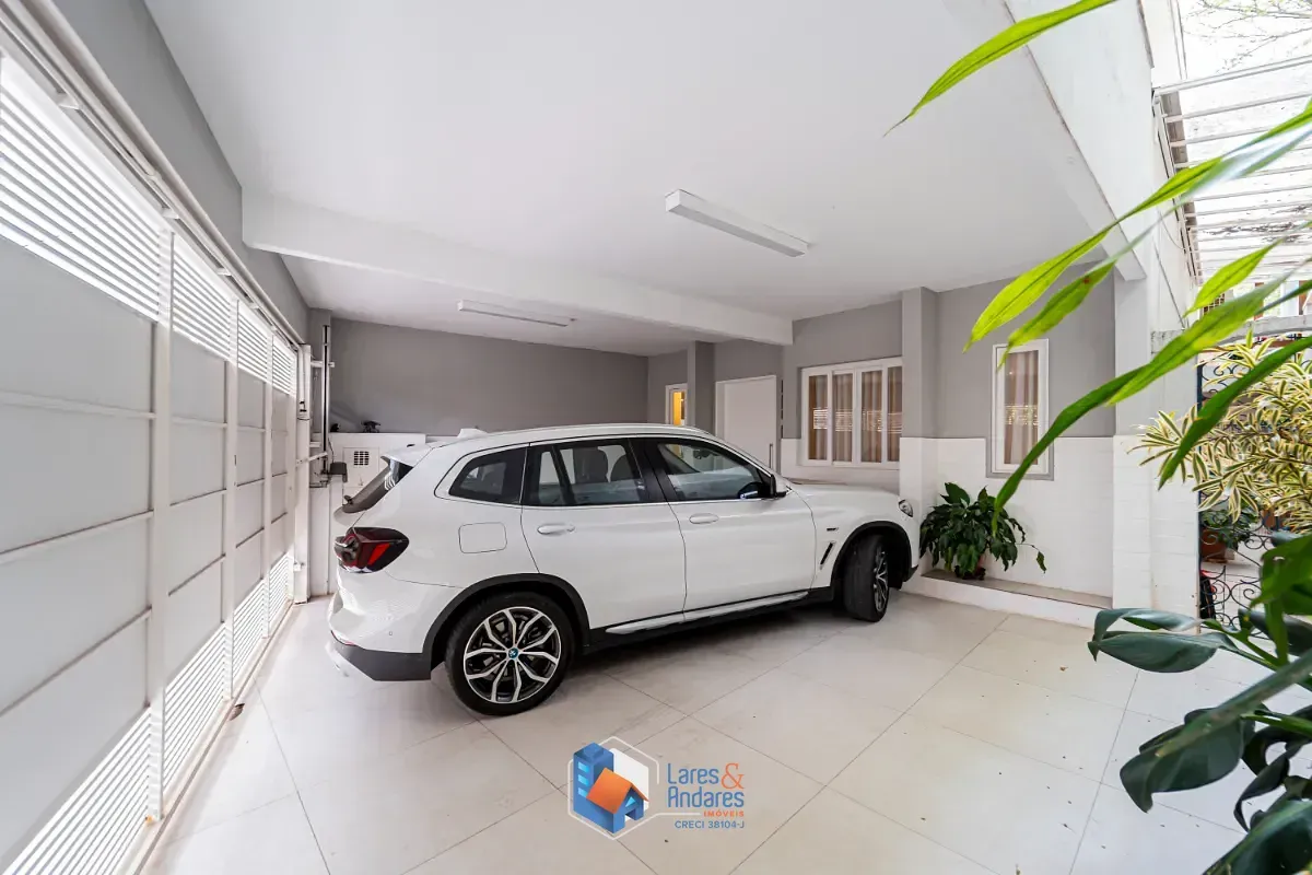 Imagem Casa para venda em Chácara Santo Antônio (Zona Sul) com 2 quartos, sendo 1 suíte, 140m²