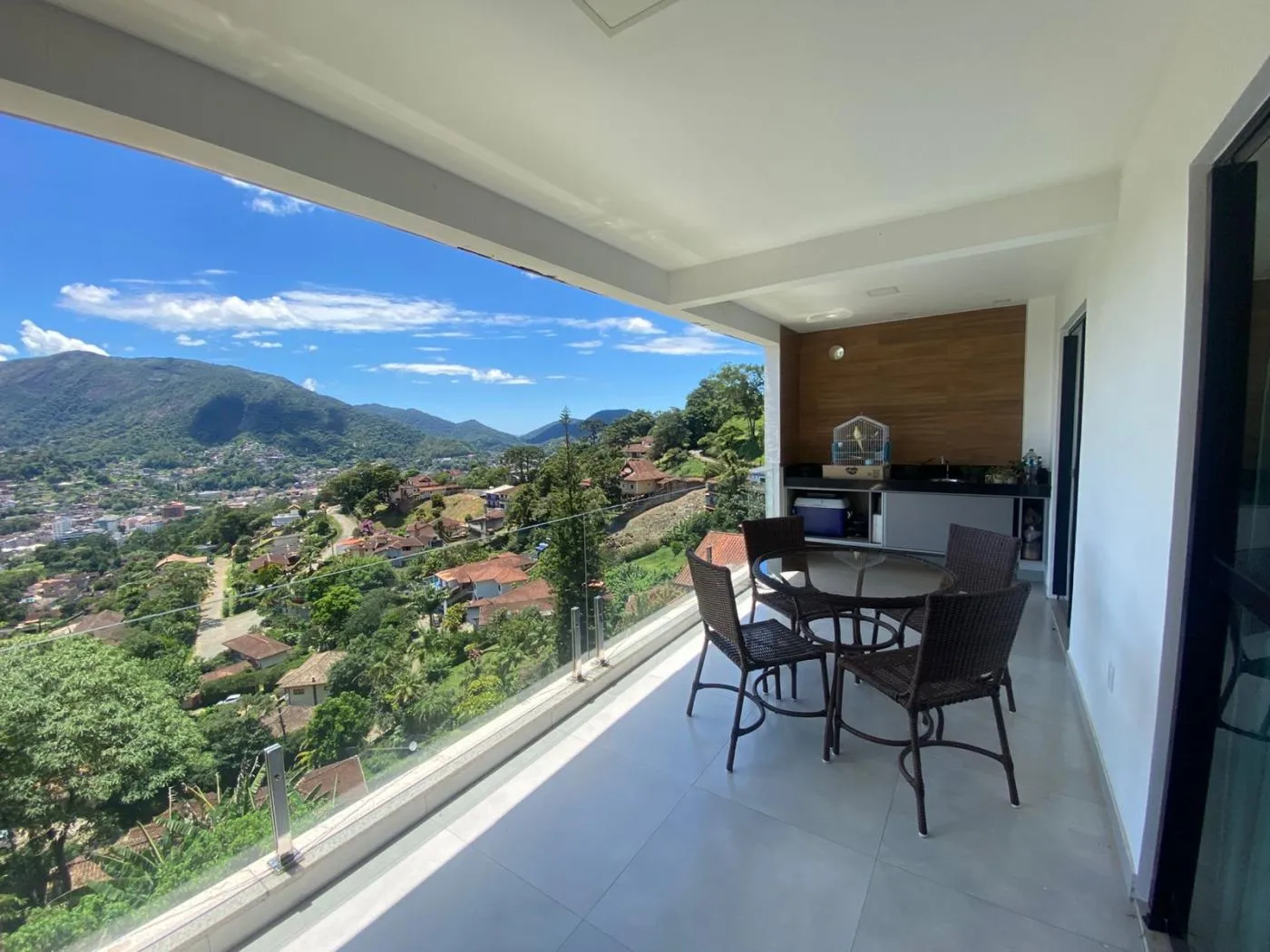 Imagem Casa para Venda em Teresópolis / RJ no bairro Parque do Ingá