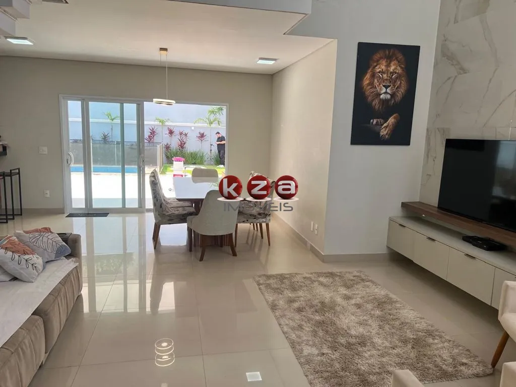 Imagem Linda Casa a venda no Condomínio Villa do Sol em Valinhos - 3 suítes, 2 salas, 5 banheiros, piscina e gourmet, 4 vagas, 230m².