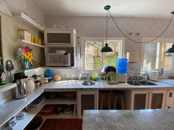 Imagem Casa de condomínio à venda na praia do Lázaro em Ubatuba!