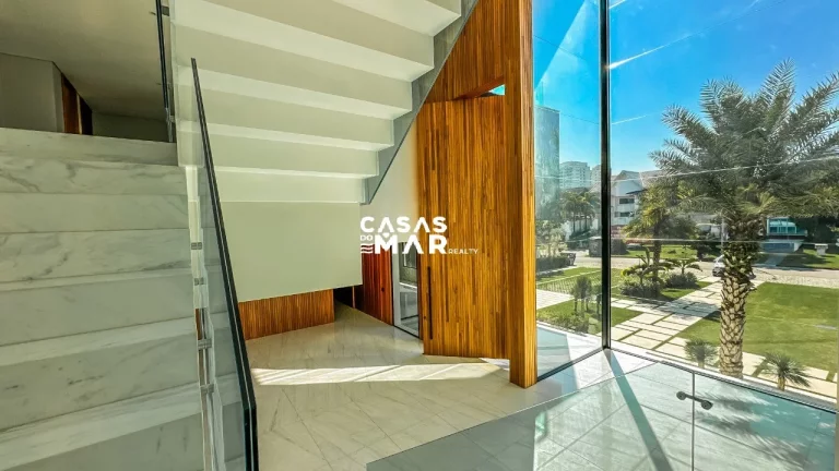Imagem Casa de luxo em condomínio na Barra da Tijúca, Rio de Janeiro-RJ: 5 quartos, 5 suítes, 9 banheiros, 7 vagas, 1.200m².