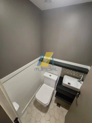 Imagem Conjunto comercial pronto para uso no 11º andar, ideal para escritórios
