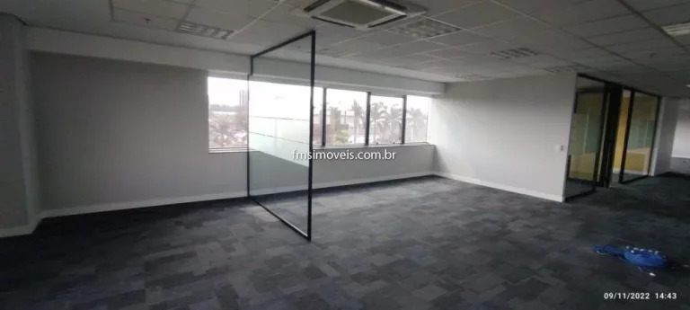 Imagem Conjunto Comercial de Alto Padrão com 641,50 m², 4 Banheiros e 18 Vagas de Garagem no Tamboré, Barueri-SP!