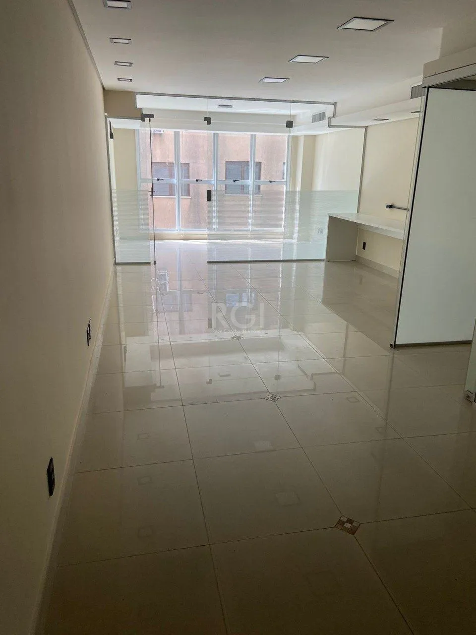 Imagem Sala comercial, bairro Moinhos de Vento, Porto Alegre/RS