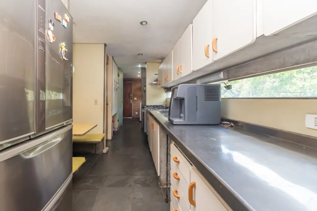 Imagem Imóvel de alto padrão na Vila Ida: Casa com 3 suítes, 4 banheiros e 4 vagas de garagem em São Paulo-SP!