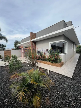 Imagem Casa Residencial para Venda no Centro do Bairro Itapema Do Norte