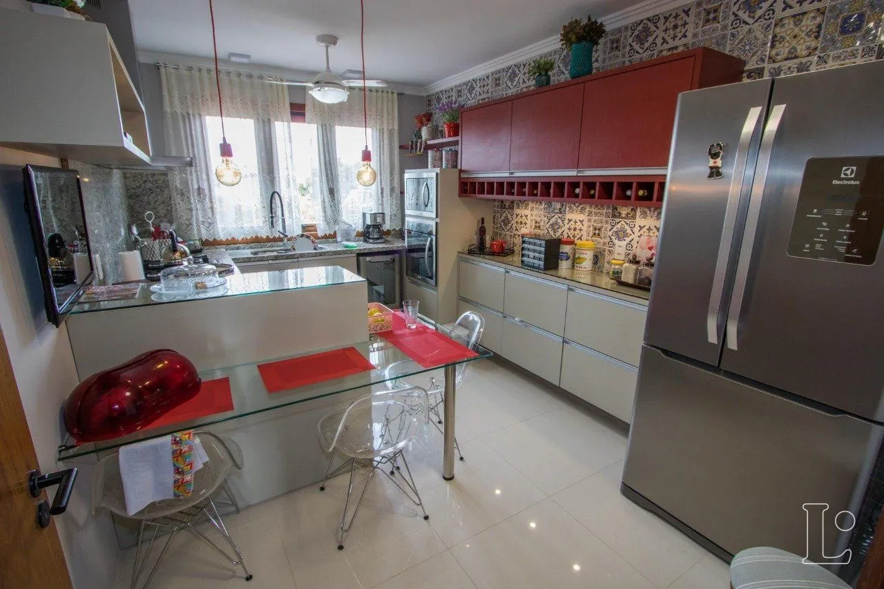 Imagem Casa Condominio para Venda - 382.86m², 4 dormitórios, sendo 2 suites, 4 vagas - Cristal