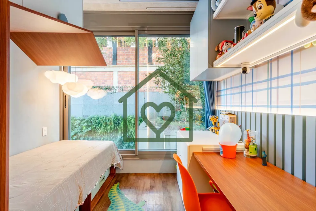 Imagem Viva com sofisticação em um dos bairros mais nobres de Porto Alegre. Este apartamento garden de 20...