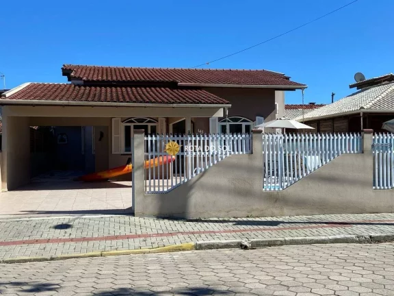 Imagem Casa com piscina 3 quartos à venda Praia Canto Grande Bombinhas SC
