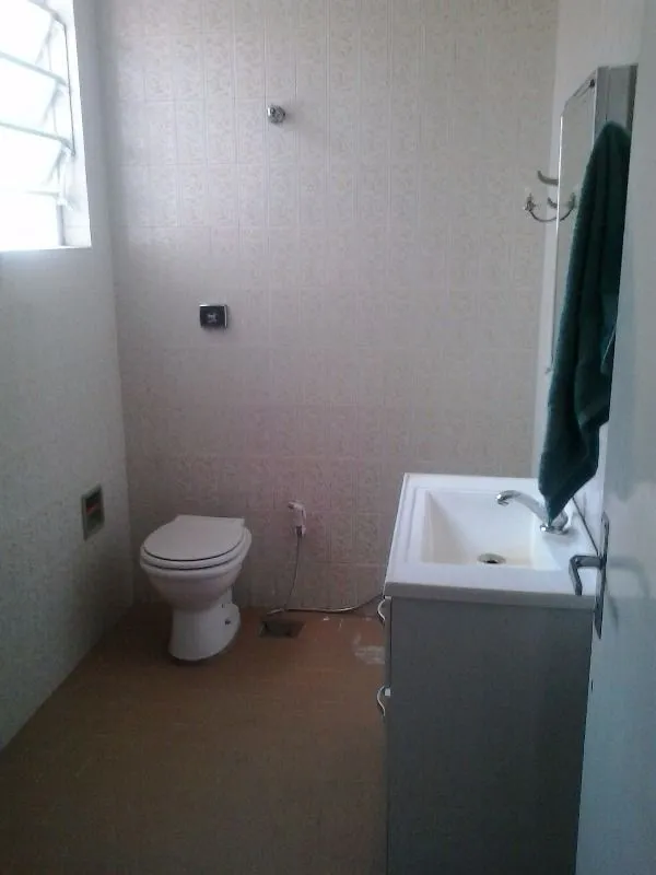 Imagem Casa para Venda - 250m², 5 dormitórios, 6 vagas - Menino Deus