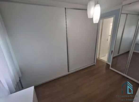 Imagem Sobrado Tríplex Semi mobiliado, 03 quartos c/suíte no Guaira/Água Verde em Curitiba PR