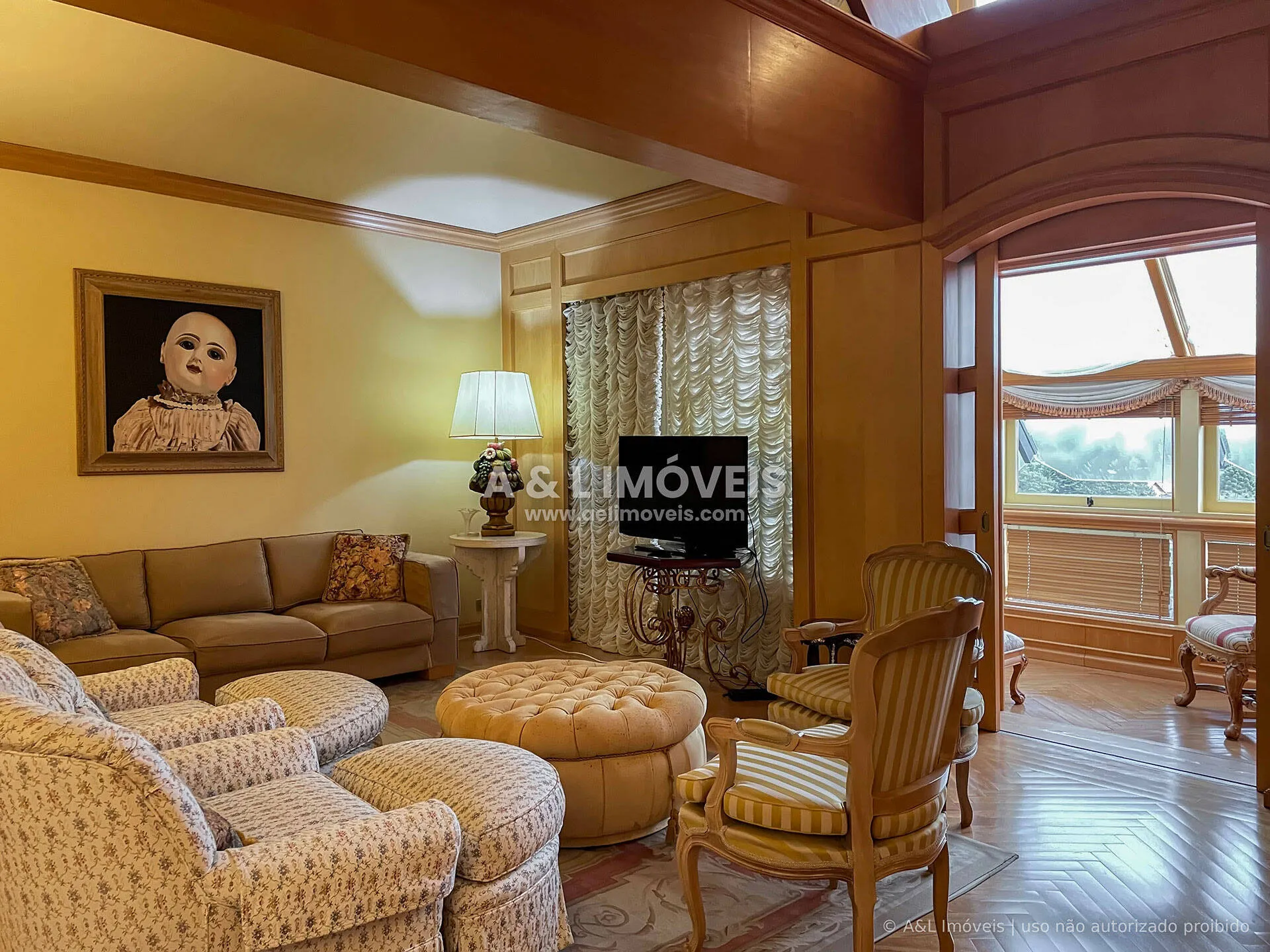 Imagem Cobertura Duplex Alto do Capivari | 315 m² - 3 Suítes e Sauna Privativa