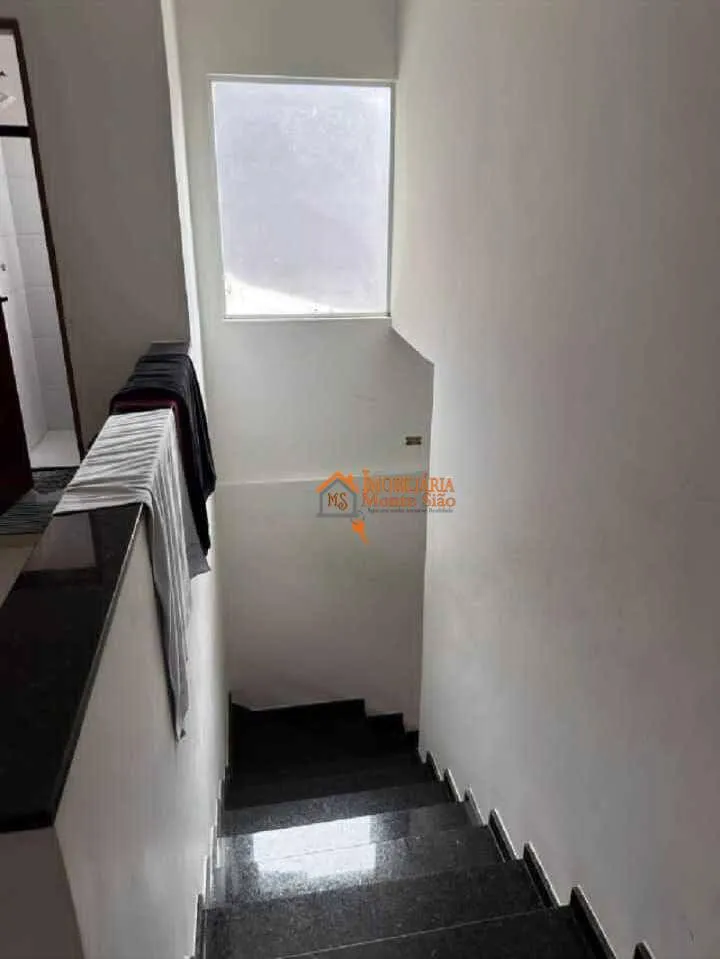 Imagem Sobrado com 3 dormitórios à venda, 200 m² por R$ 630.000,00 - Bonsucesso - Guarulhos/SP