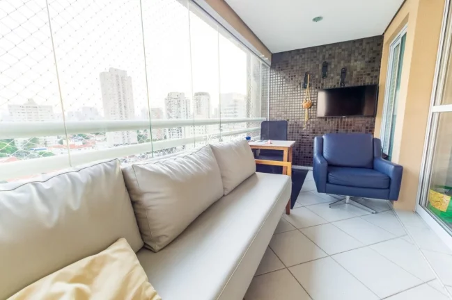 Imagem Apartamento à venda na Vila Olímpia com 3 suítes, 2 salas, 4 banheiros, 3 vagas, 137m².