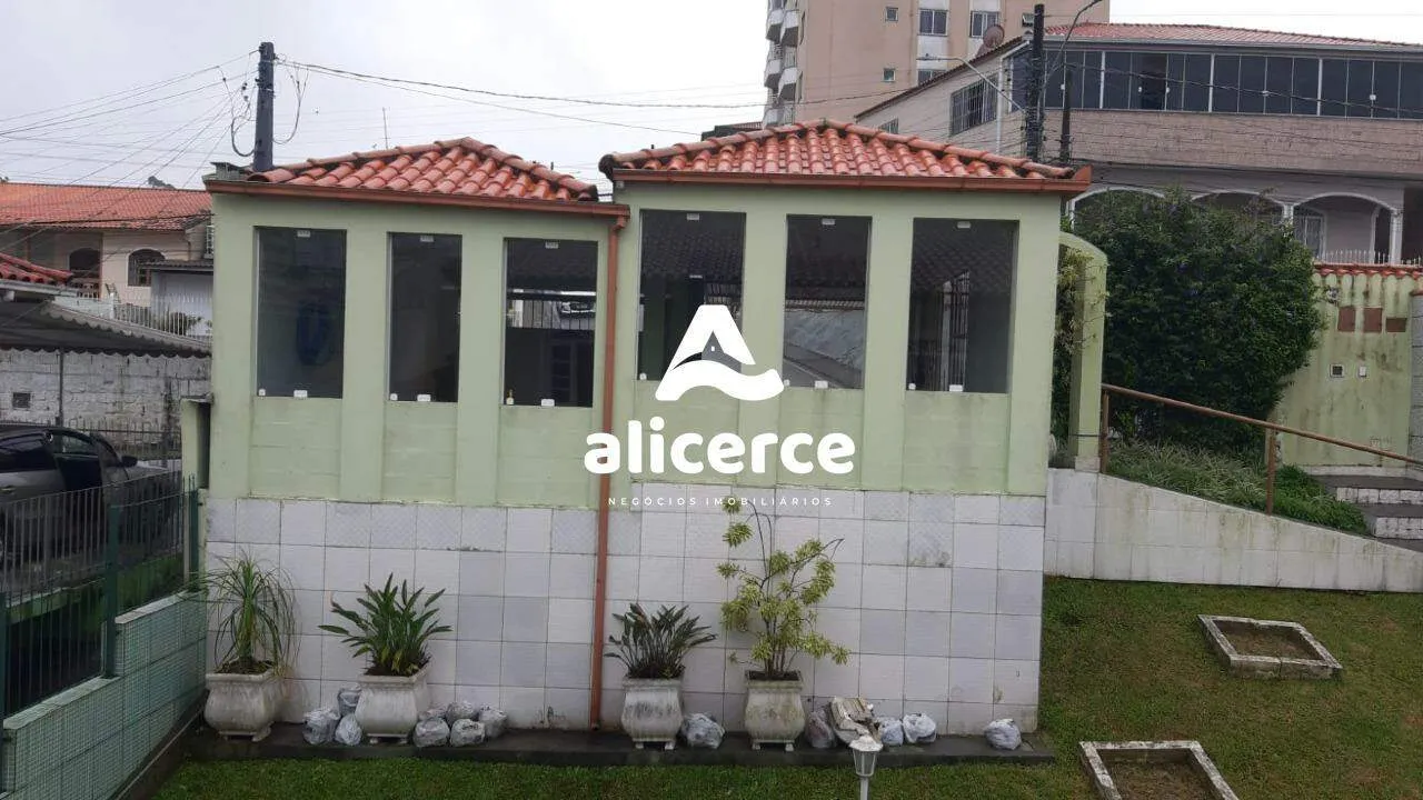 Imagem Casa à venda com 6 quartos 2 suítes, 250m² em Praia Comprida São José