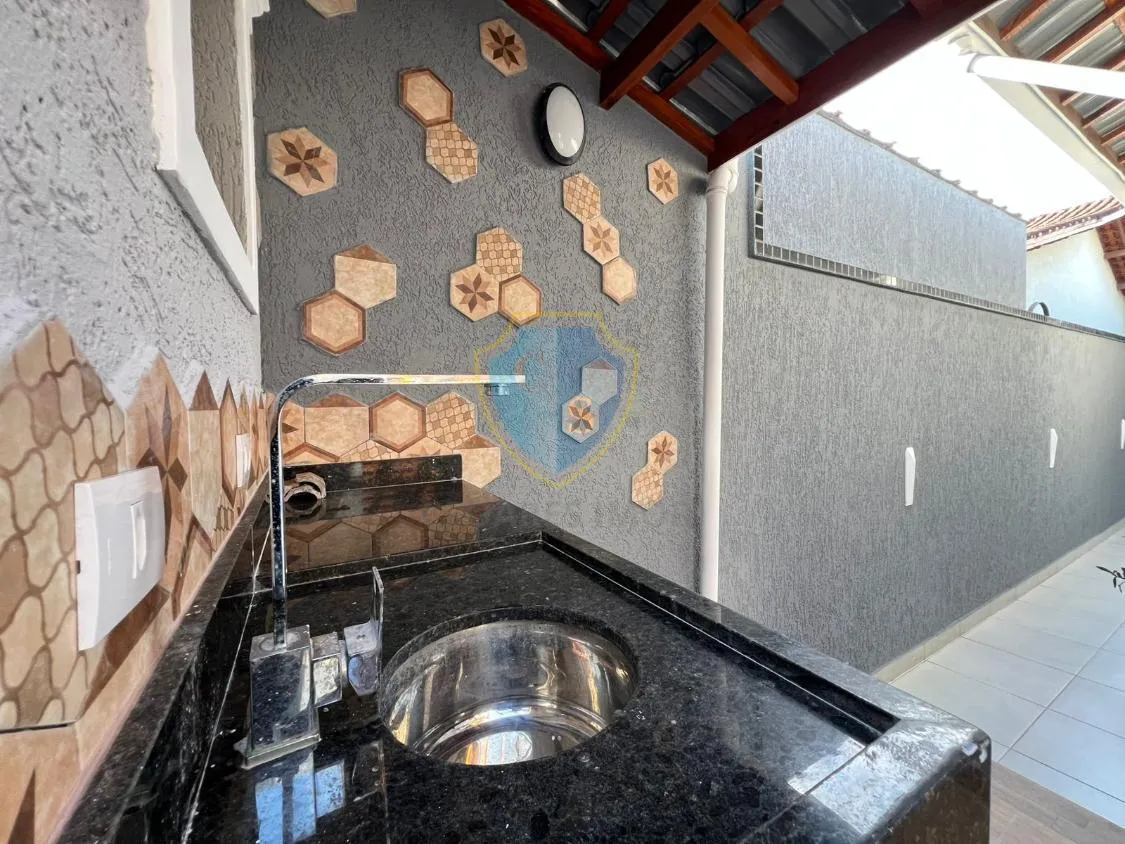 Imagem CASA 3 DORMS COM 2 SUITES