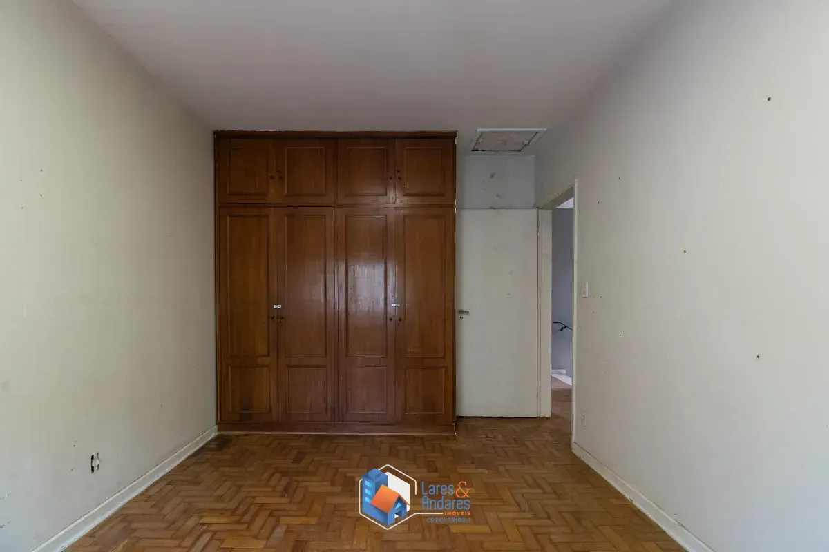 Imagem Casa para venda em Moema com 3 quartos, sendo 1 suíte, 190m²