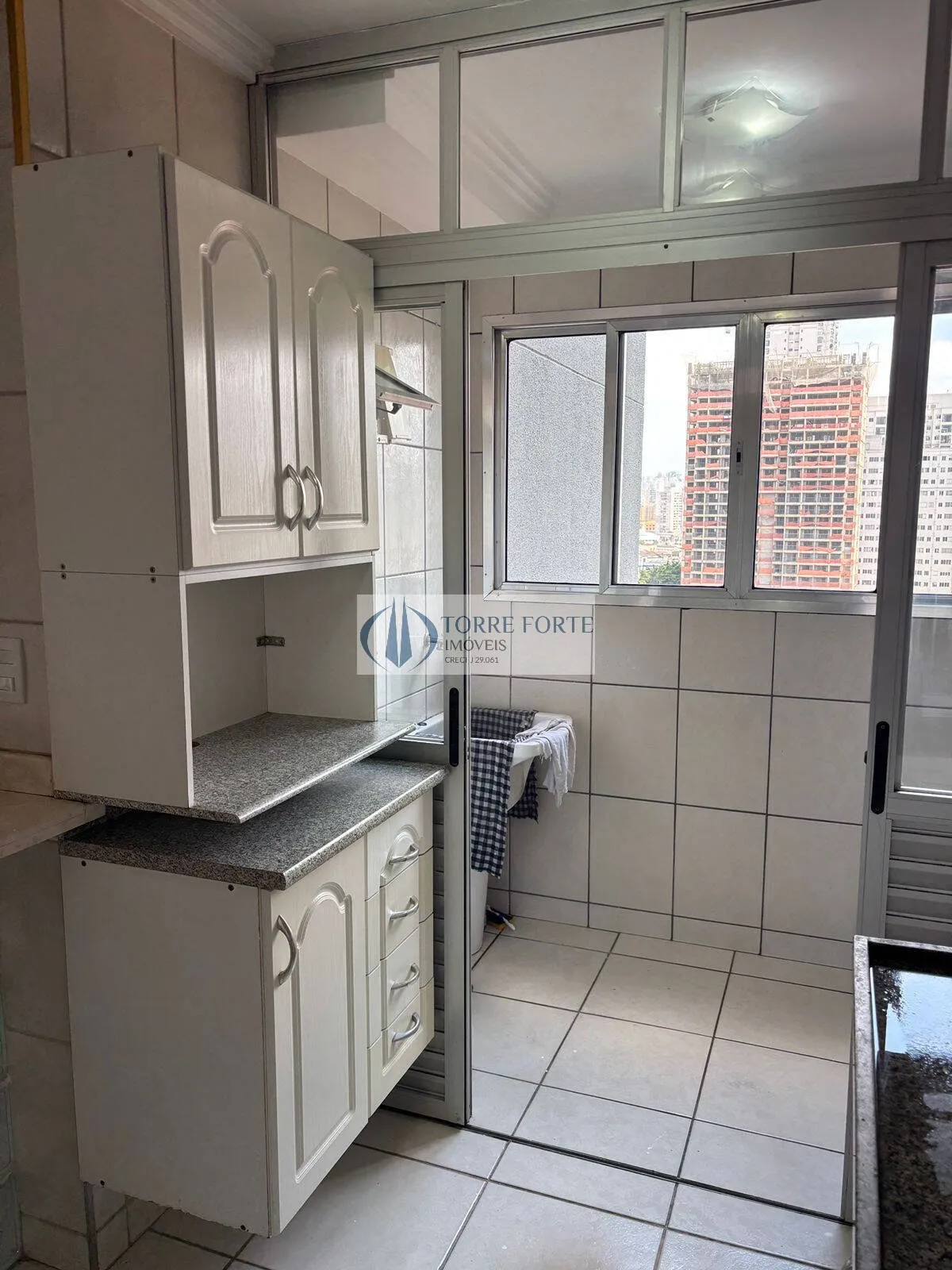 Imagem Ótimo apartamento com 63 m², 3 dormitórios, 1 banheiro, 1 vaga de garagem