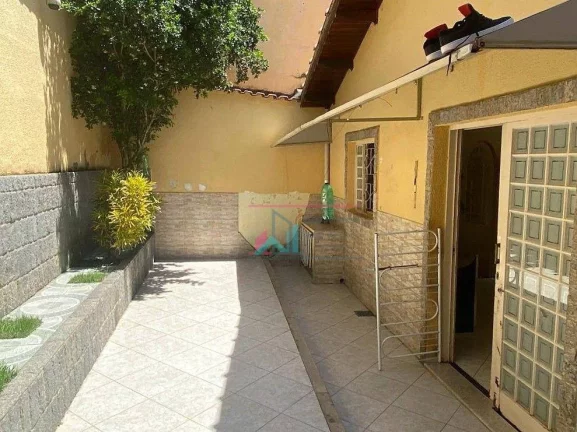 Imagem Casa com 4 dormitórios à venda - Chácara Do Moinho - Cachoeira Paulista/SP