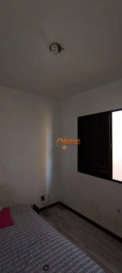 Imagem Sobrado com 3 dormitórios à venda, 140 m² por R$ 680.000,00 - Jardim Santa Clara - Guarulhos/SP