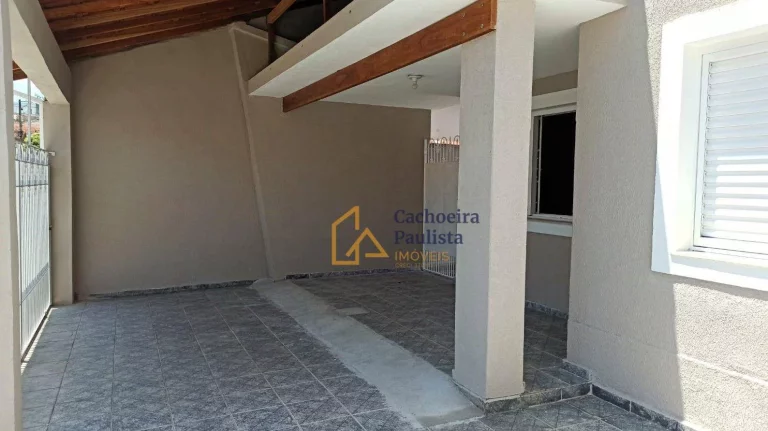 Imagem Casa com 3 dormitórios à venda - Centro - Cachoeira Paulista/SP