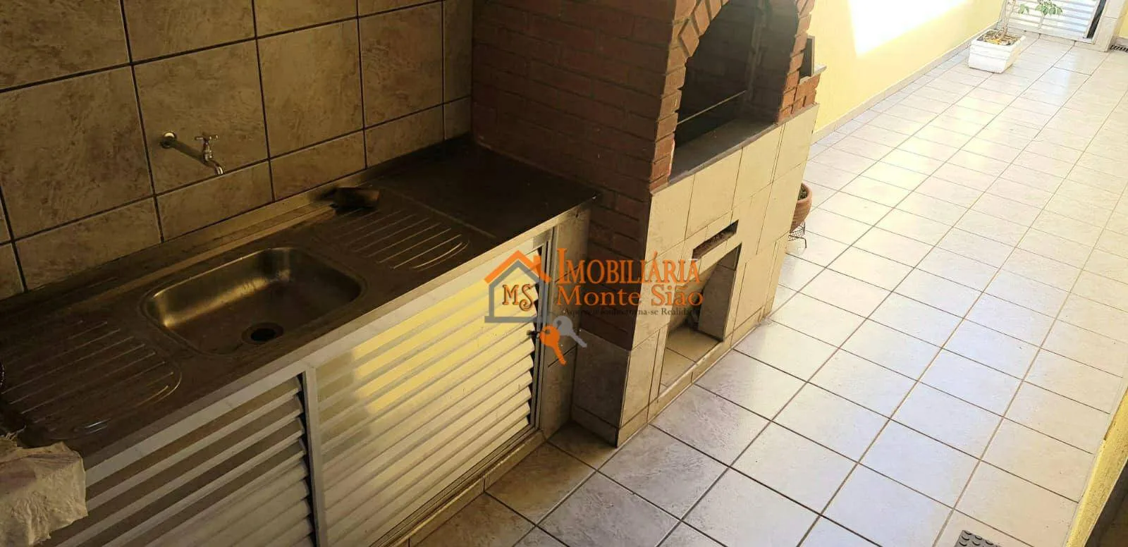 Imagem Casa com 4 dormitórios à venda, 157 m² por R$ 636.000,00 - Jardim Flor da Montanha - Guarulhos/SP