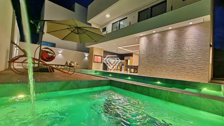 Imagem Sobrado 4 Suítes + Home, 400 m² c/ lazer à Venda no Condomínio Mirante do Lago
