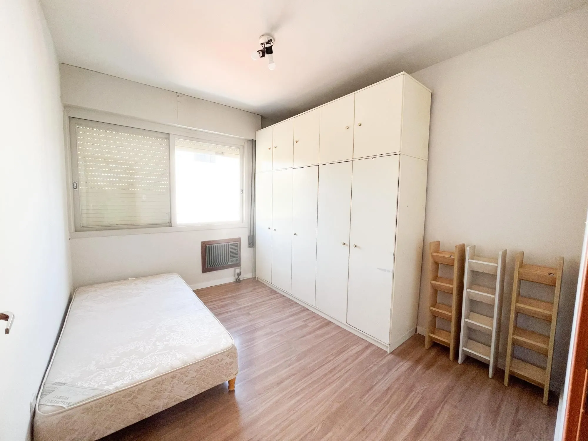 Imagem Apartamento de 3 quartos, suíte, dependência de emprega e 1 vaga de garagem